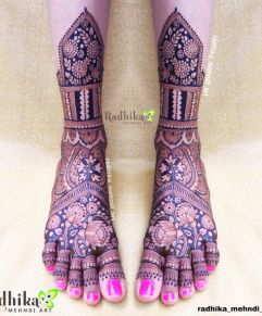 Flower Leg Mehndi Design Simple