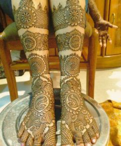 Full Leg Mehndi Design Cute