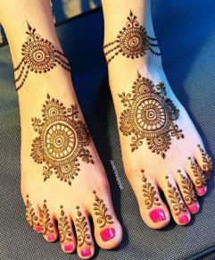 Leg Mehndi Designs Simple For bridal