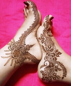 Fancy Leg Mehndi Design Simple