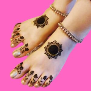 Very beautiful stylish foot mehndi design 2024