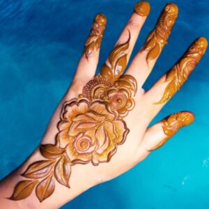 Amazing Arabic Rose Mehndi Design Simple, that is use for daily lifestyle of mehndi